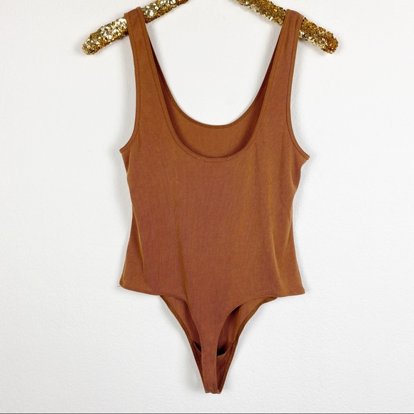 Dress Forum • Ribbed Scoop Neck Bodysuit - Picture 7 of 9